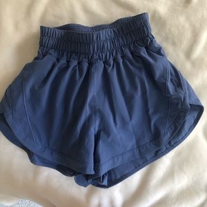 Lululemon Track That high rise lined shorts 3”